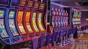 Lobby Game hgo909 menampilkan berbagai pilihan taruhan sportsbook, slot, dan live casino di layar perangkat mobile